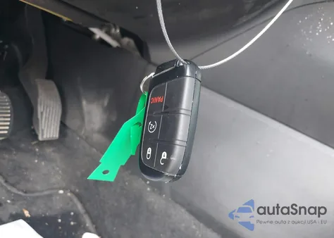 2025 Jeep Compass Latitude 4X4 из США, поврежденный, VIN 3C4NJDBN5ST559939